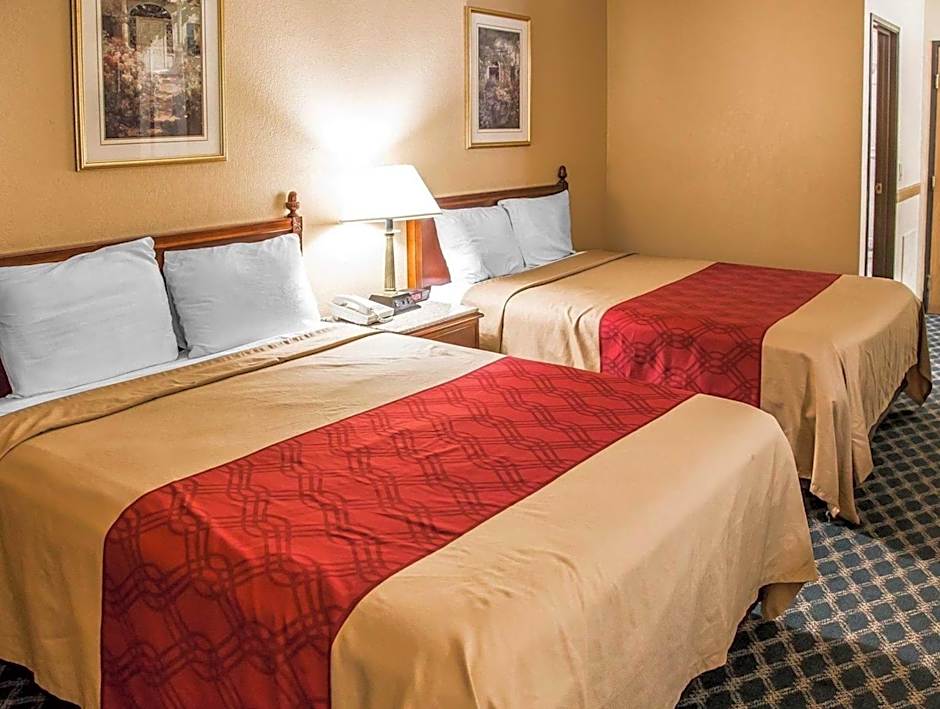 Econo Lodge Cedar Rapids South
