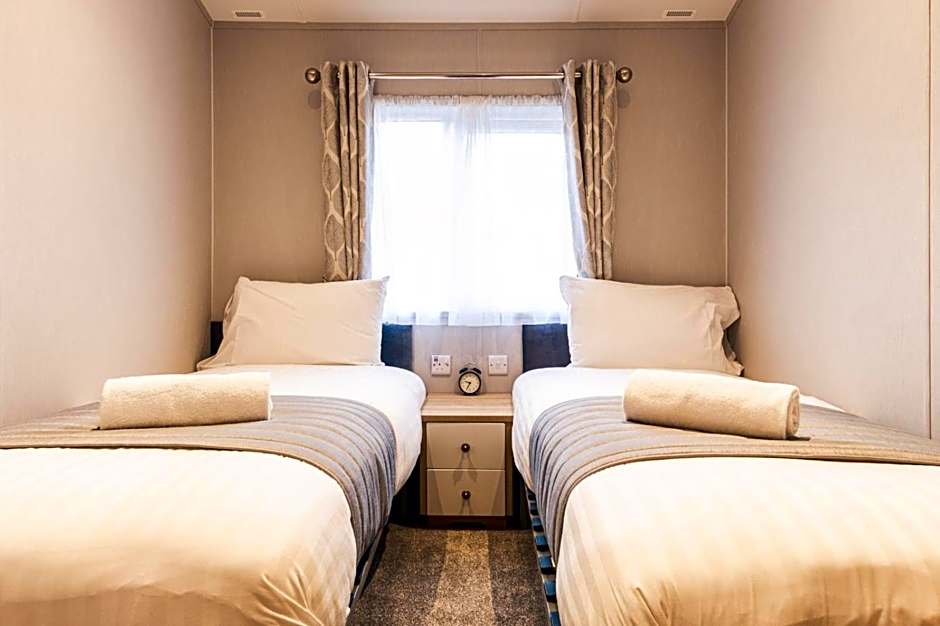 The Haven Lodge with Hot Tub