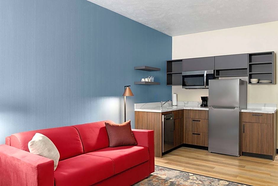 Hawthorn Extended Stay by Wyndham Kingman