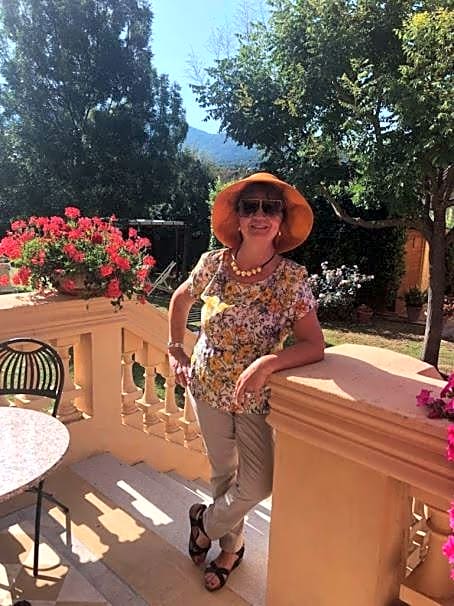 Marta Guest House