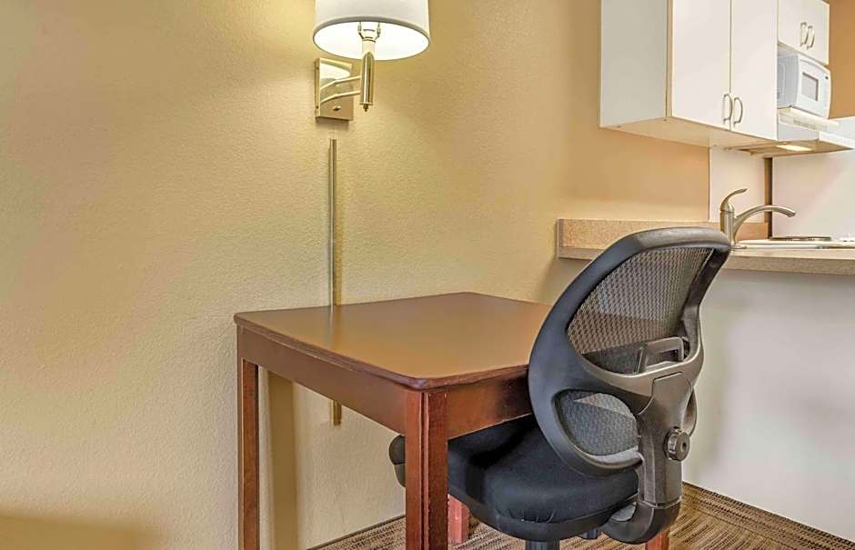 Extended Stay America Suites - Minneapolis - Maple Grove
