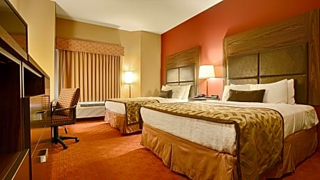 Suite-2 Queen Beds, Mobility Accessible, Communication Assistance, Bathtub, Sofabed, Non-Smoking, Fu