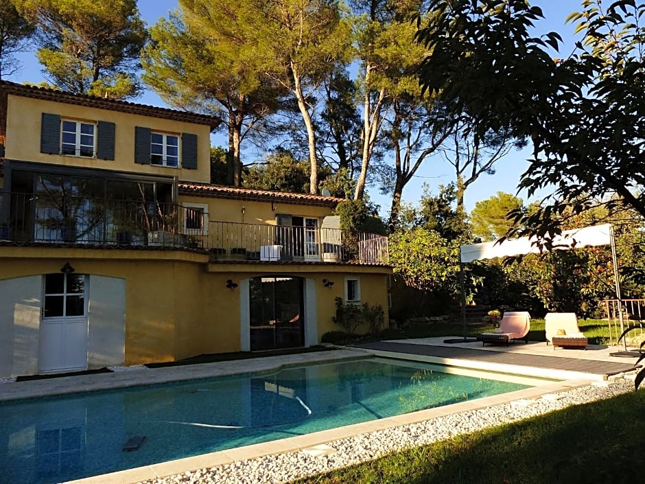 O Tilia D'Azur – Roquefort-Les Pins, CT
