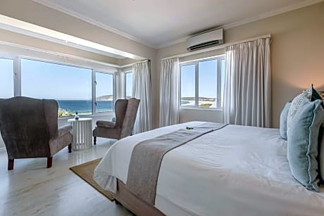 Luxury Suite with View