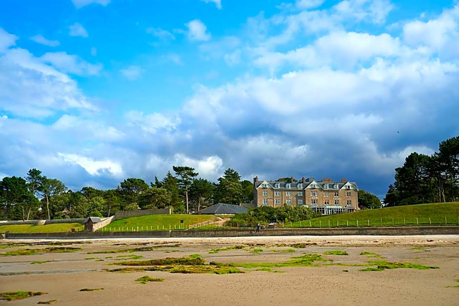 Golf View Hotel & Spa