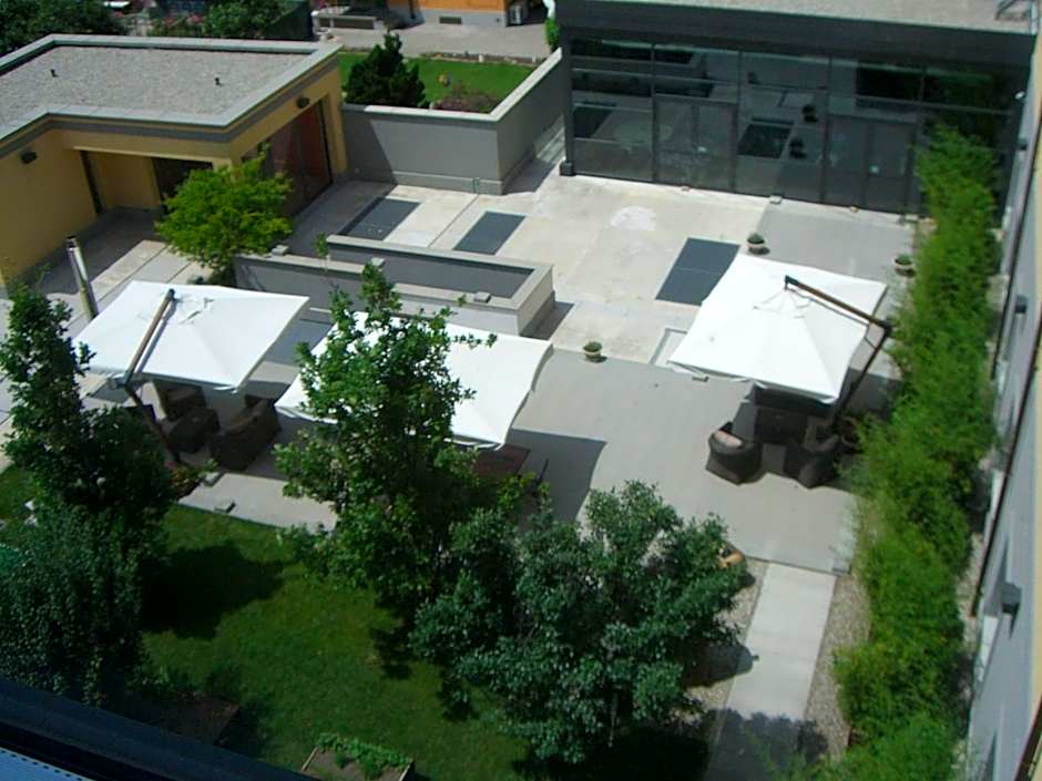 Best Western Falck Village Hotel