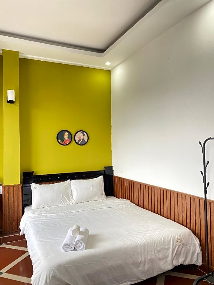 Chill House Dalat Hotel 