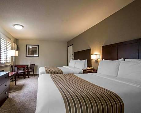 Queen Room with Two Queen Beds - Non-Smoking