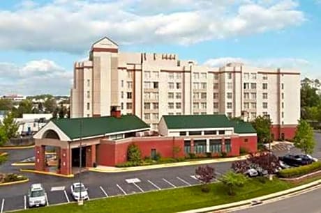Homewood Suites by Hilton Falls Church