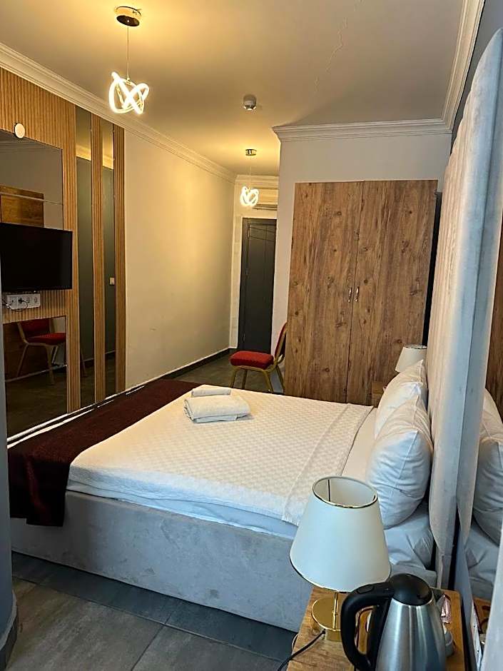 Grand Niki Hotel & Spa