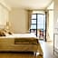 Miramare Apartments&Suites