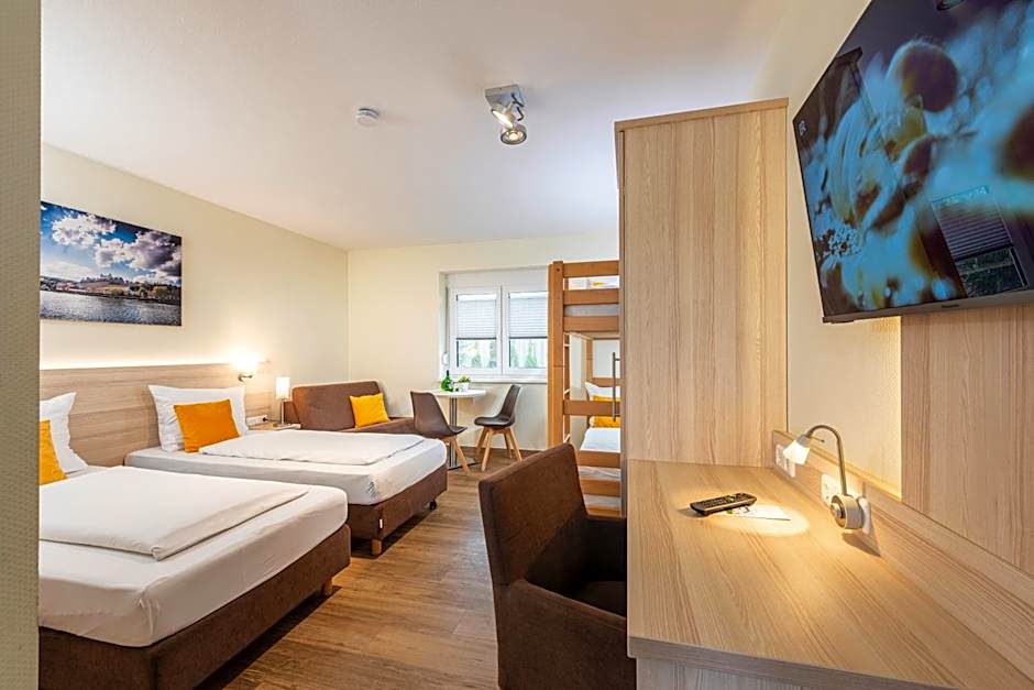 Hotel Am Wiesenweg l 24h check-in