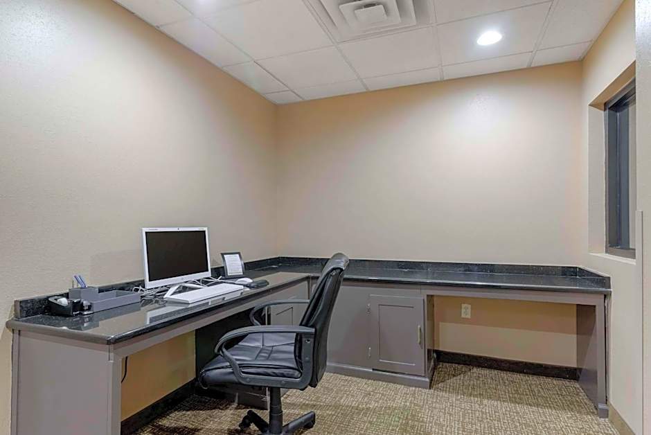 Comfort Suites Columbus State University Area