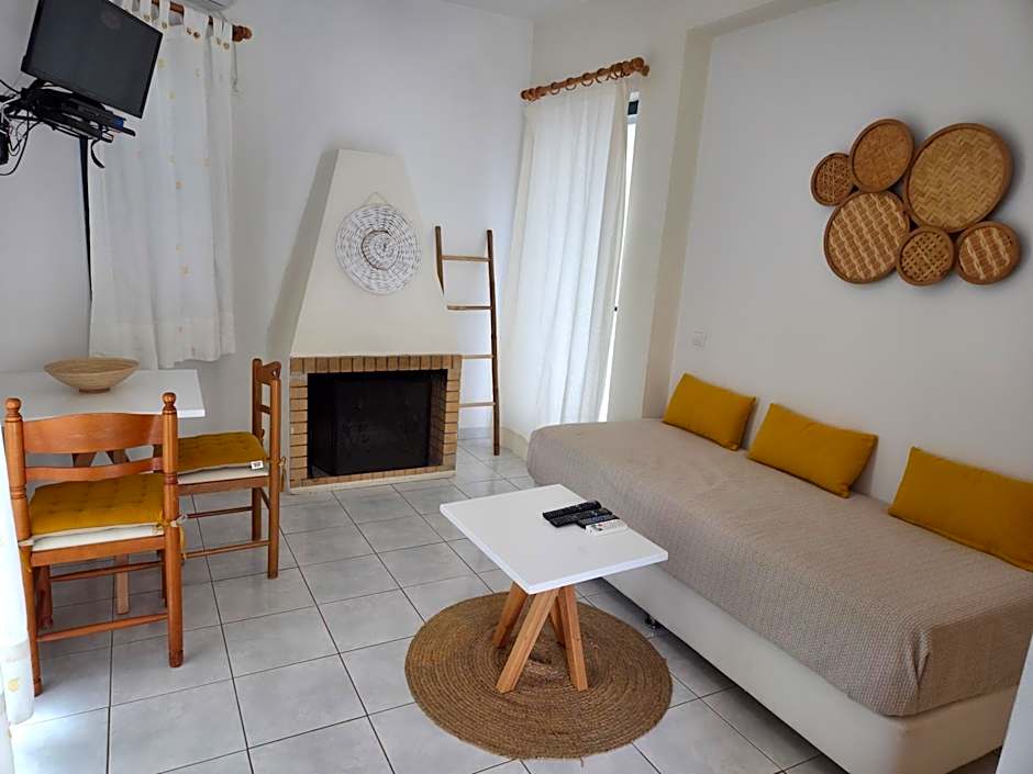 Koukounari Apartments