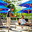Courtyard By Marriott Santa Marta Resort