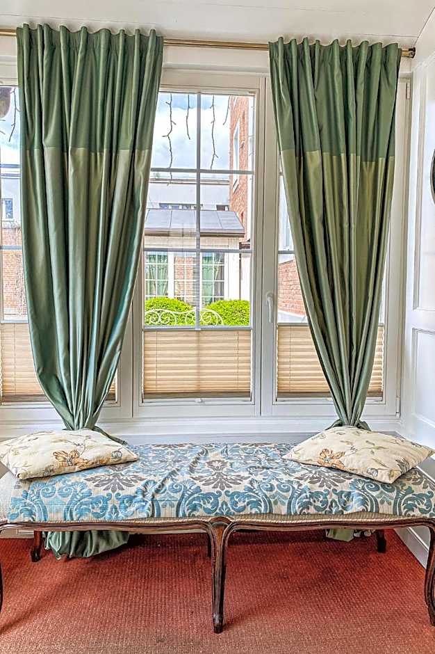 American House Hennela