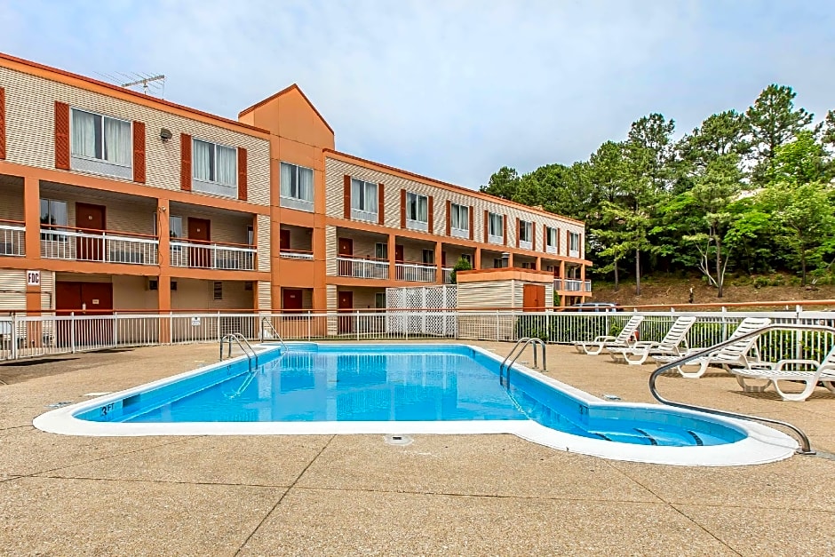 Quality Inn Homewood Birmingham I-65 – Homewood, AL