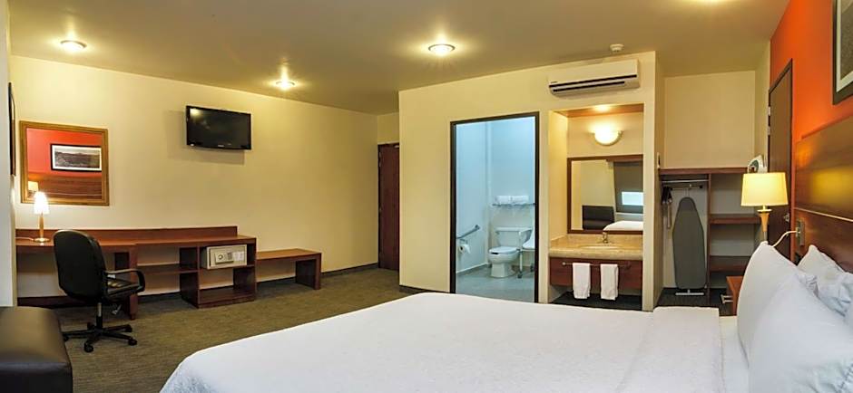 Hampton Inn By Hilton San Juan Del Rio