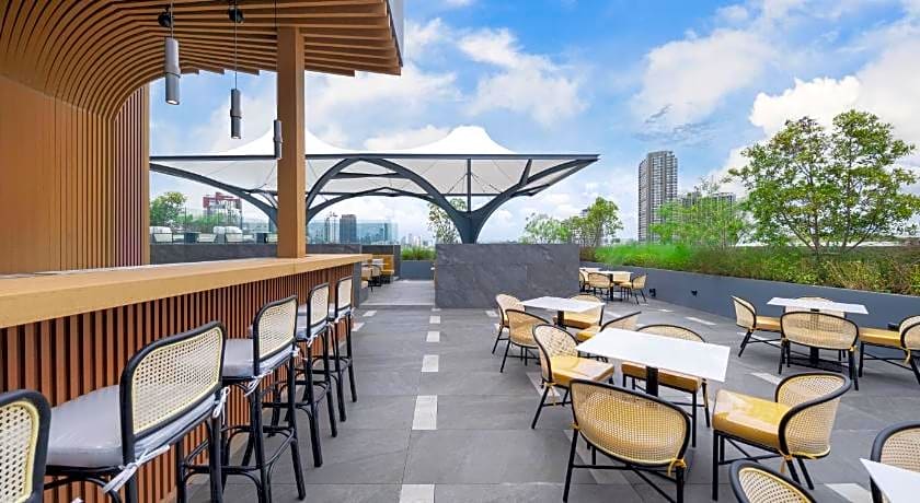 Ramada Plaza by Wyndham Bangkok Sukhumvit 48