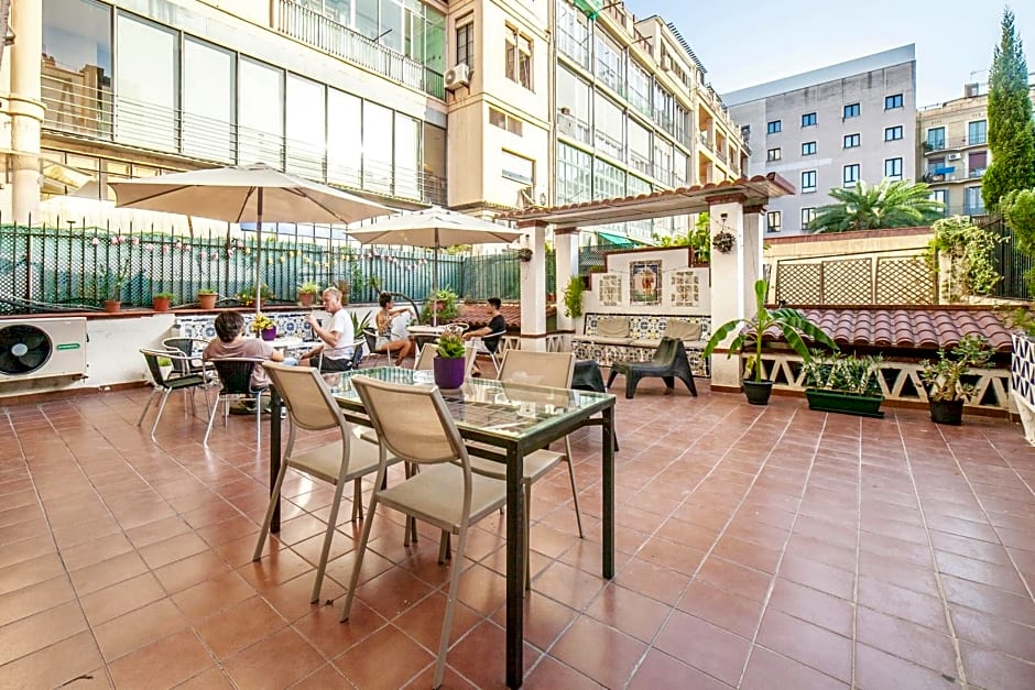 Fabrizzios Terrace Hostel