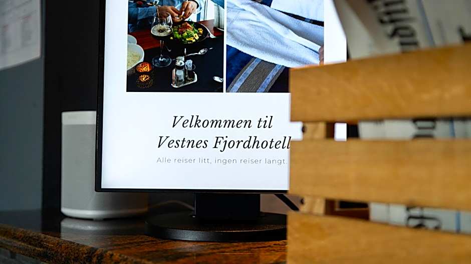 Vestnes Fjordhotell
