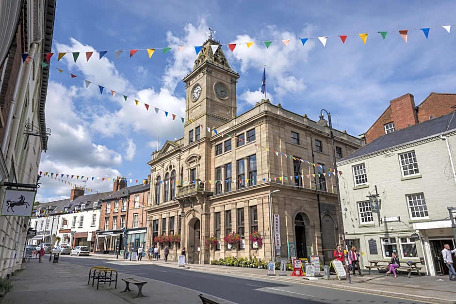 The Royal Oak Hotel