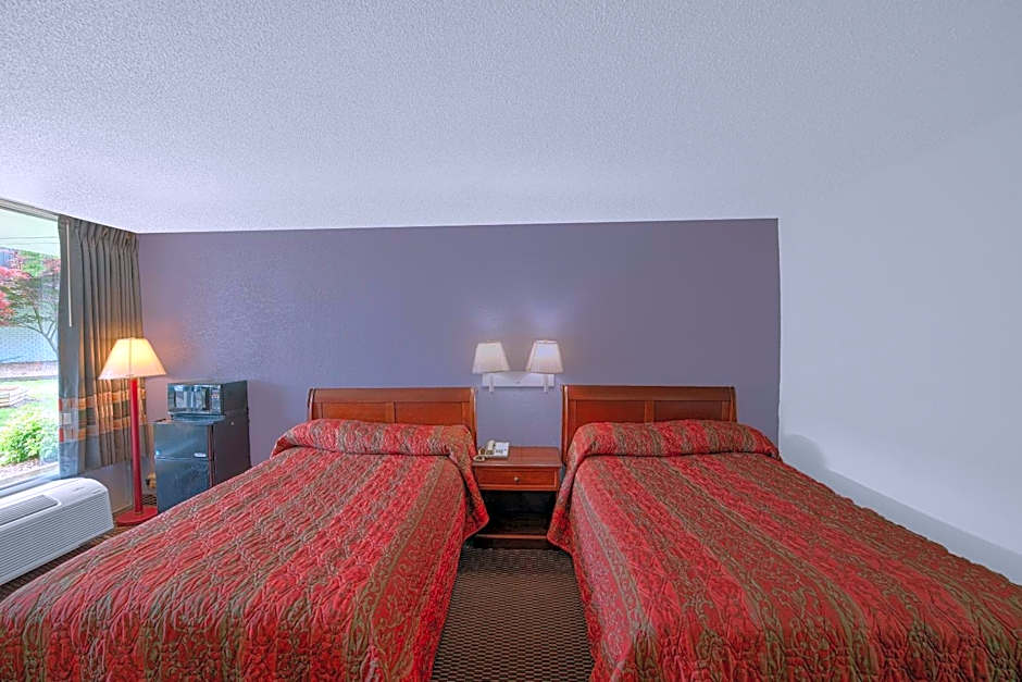 Masters Inn Selma Smithfield I-95 By OYO