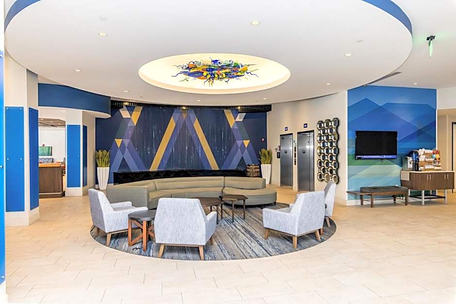 Holiday Inn Express & Suites Louisville Downtown By IHG