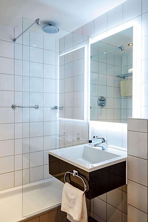 Mercure Birmingham West Hotel
