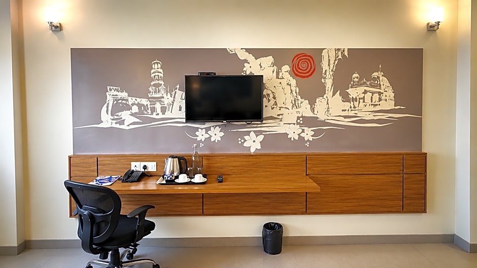 Max Hotels Jabalpur