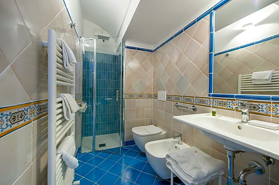 Albadamare Boutique Hotel