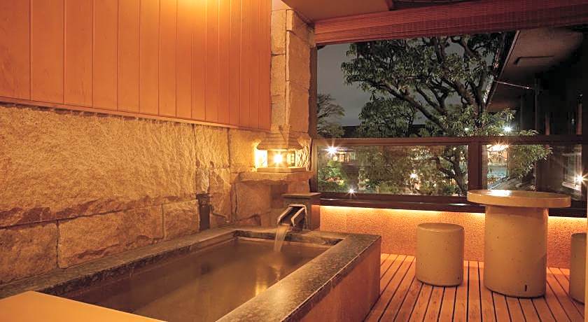 Beautiful Jananese Garden Kagetsu