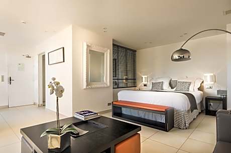 Suite with Spa Bath