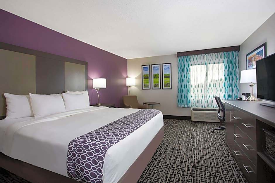 La Quinta Inn & Suites by Wyndham Roanoke Salem