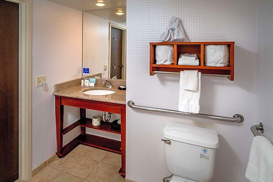 Hampton Inn By Hilton Charleston/Downtown/Civic Center