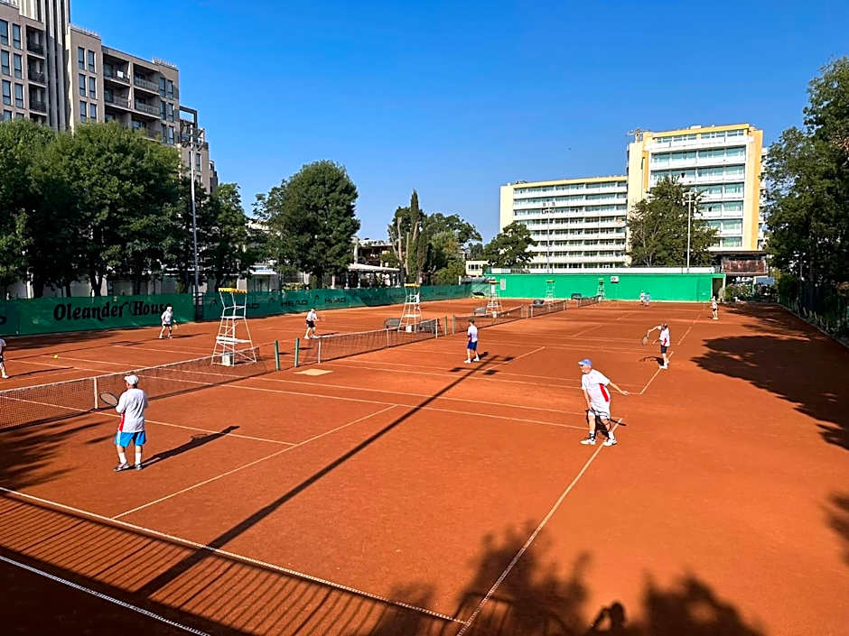 Oleander House and Tennis Club