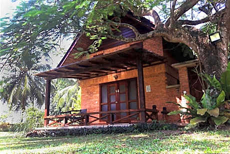 Family Room with Garden View