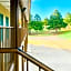 Weston Inn & Suites