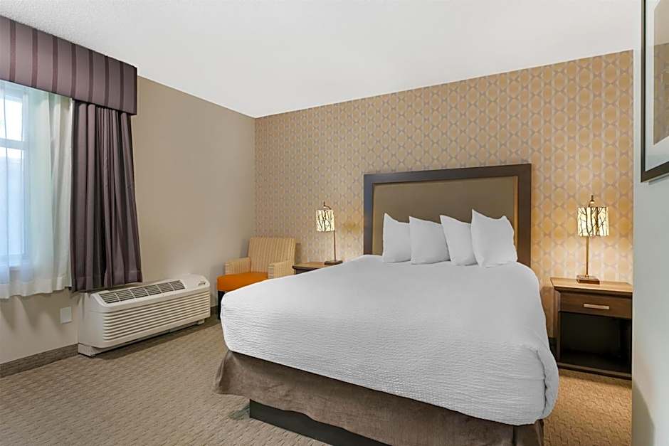 Best Western Plus Country Meadows Inn