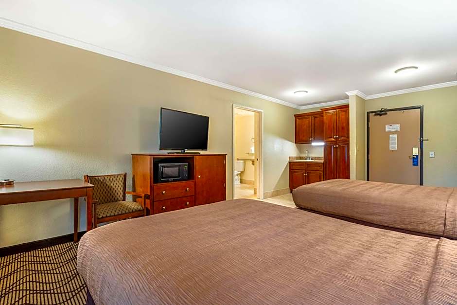 Best Western John Muir Inn