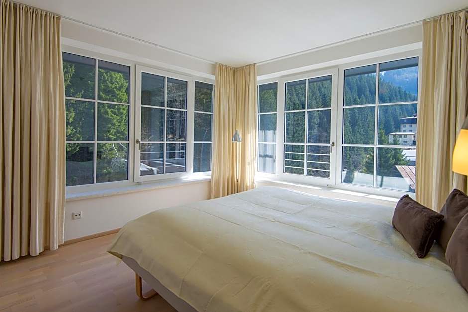 Sonnenwende by AlpenTravel