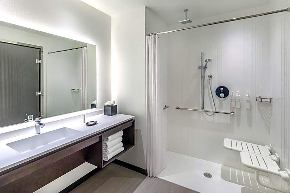 AC Hotel by Marriott Saratoga Springs