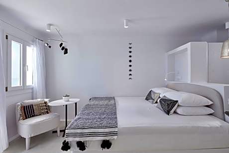 Cosmo Double Room with Volcano View