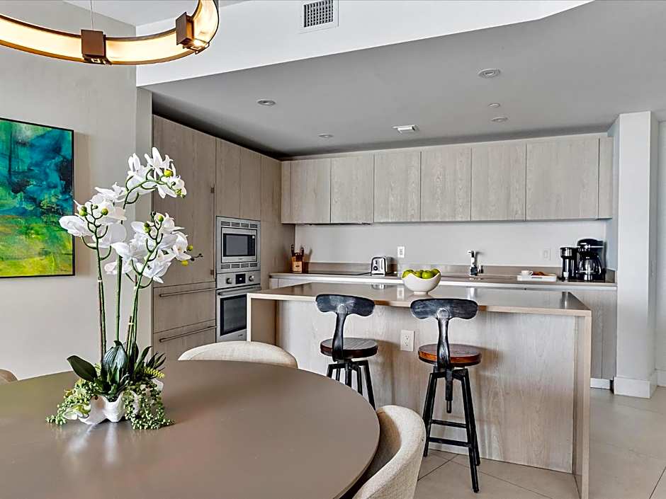 Beachside Contemporary Residence in Lyfe