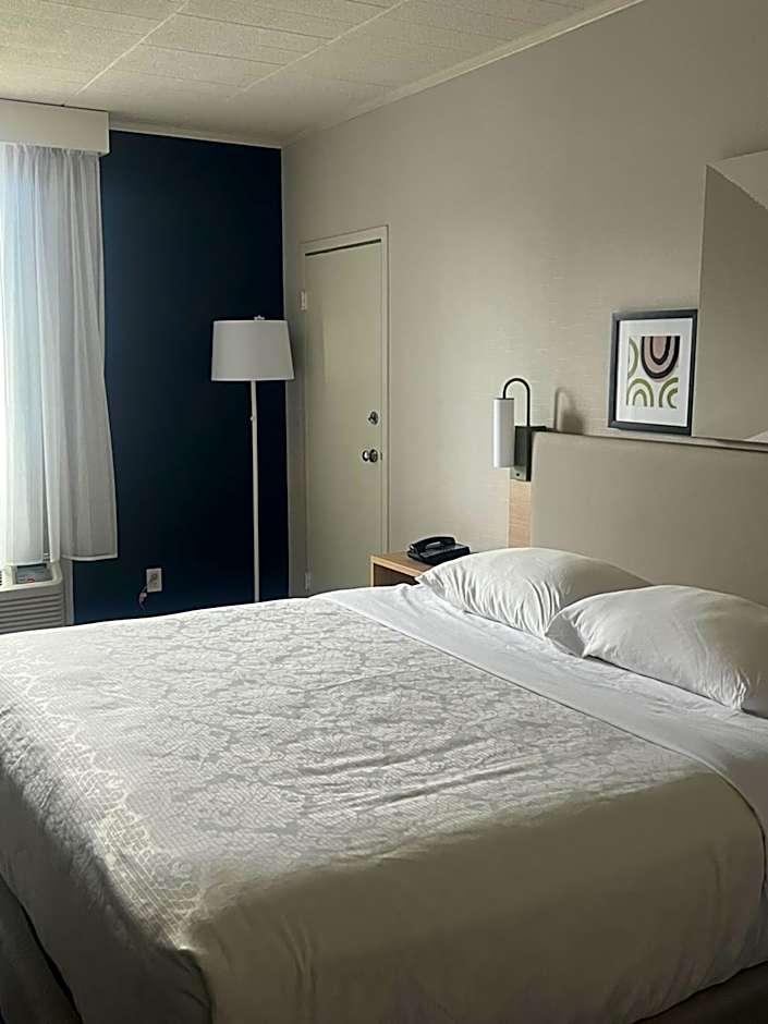 Spark by Hilton Lockport