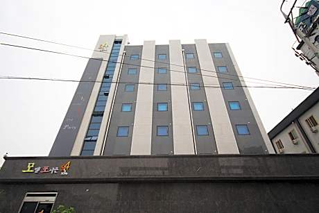 Iksan Fourseason Motel