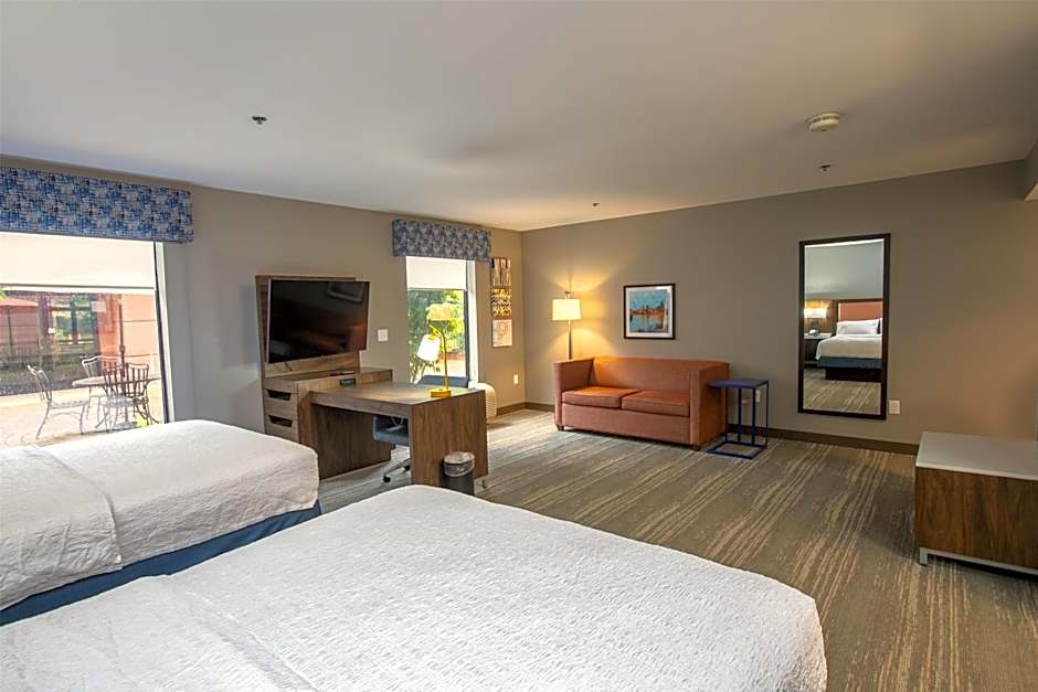 Hampton Inn By Hilton And Suites Wilder