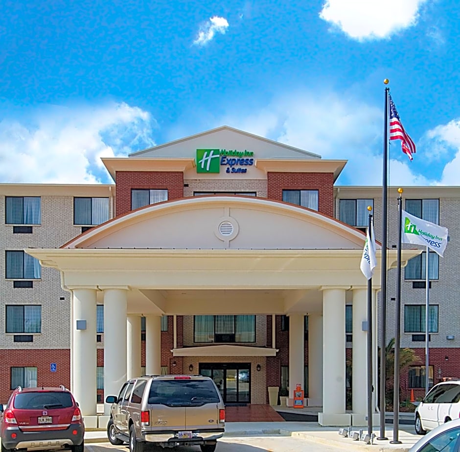 Holiday Inn Express Hotel & Suites Biloxi- Ocean Springs