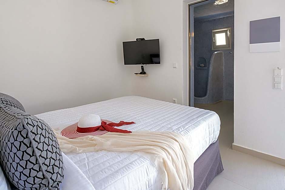 Santoterra Antigua Suites