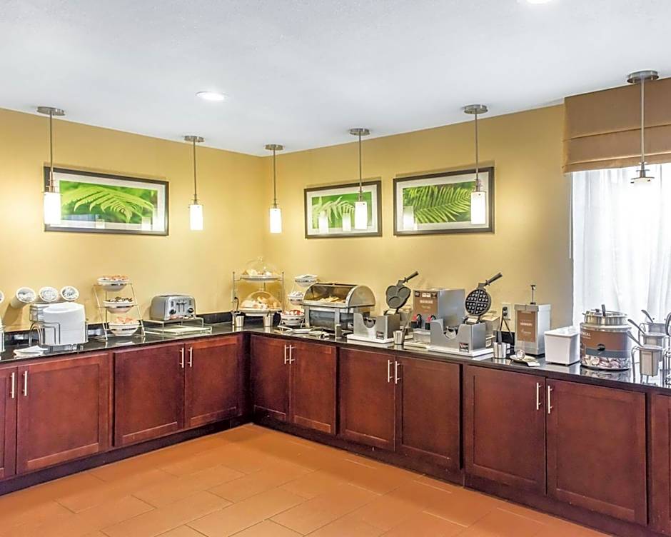 Mainstay Suites Pittsburgh Airport